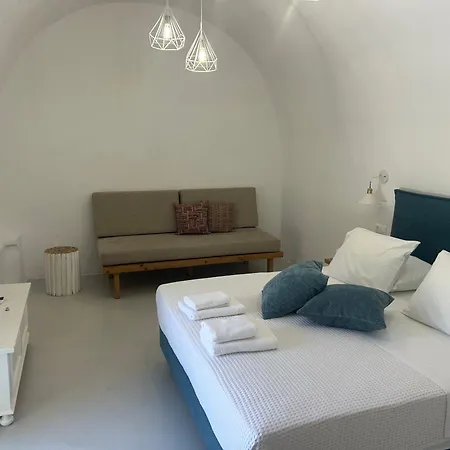 Tholos Nyaraló Sztérnesz
